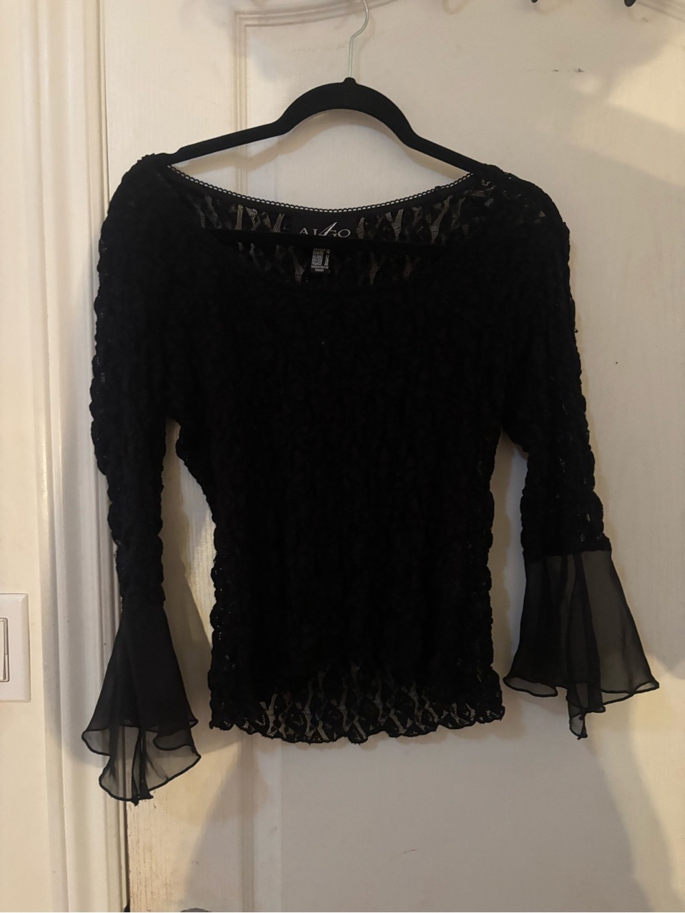 Black Lace Bell-Sleeve Women's Top